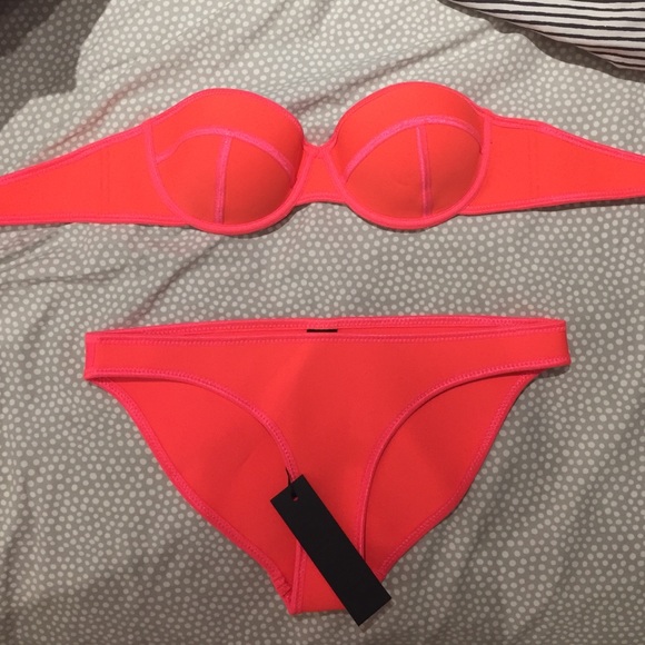 TRIANGL BELLA NEON STRAWBERRY