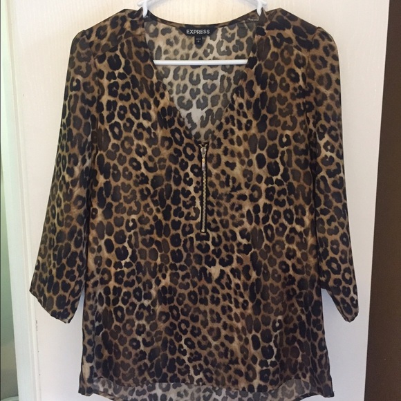 Express print blouse