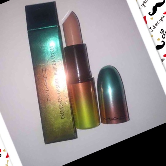 Mac wash and dry lipsticks