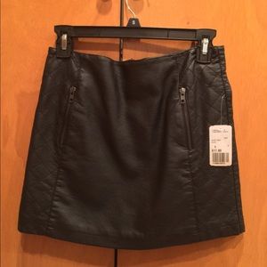 NWT Black leather skirt with zipper (Forever 21)