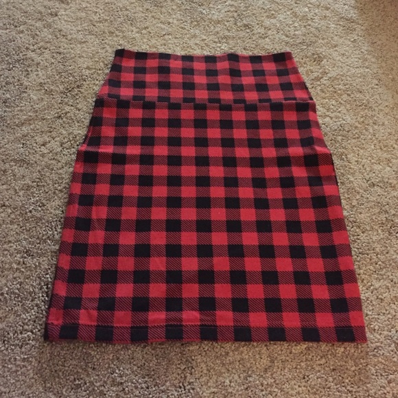 New without tags- Adorable Patterned Mini!