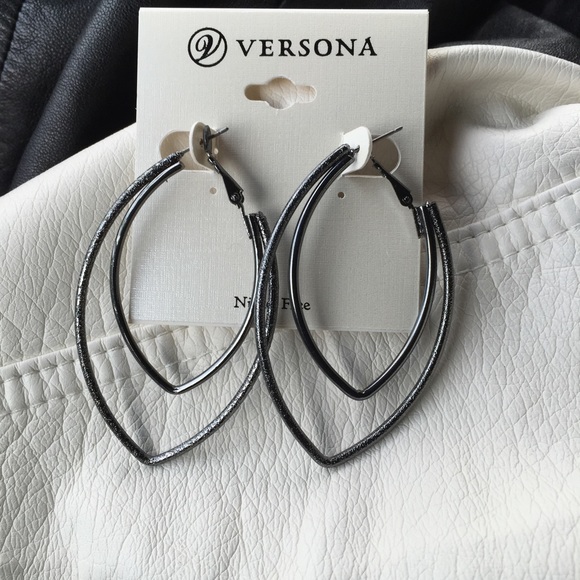 Versions earrings. - Picture 1 of 1