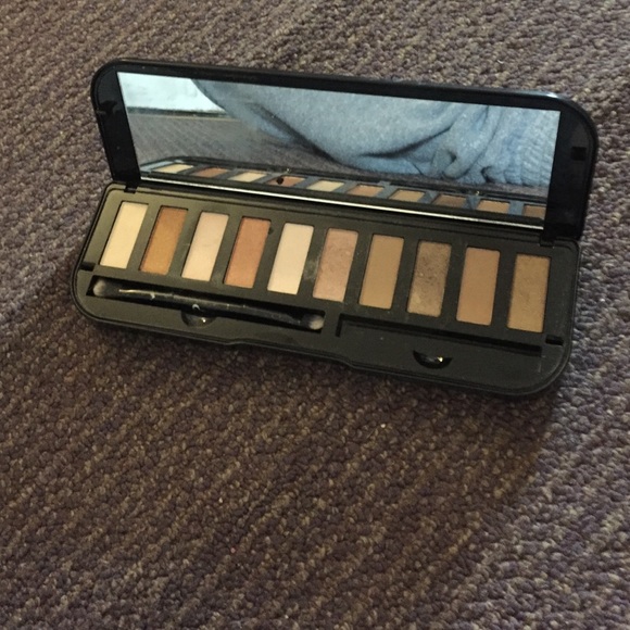 Classic 10 natural makeup eye shadow pallets