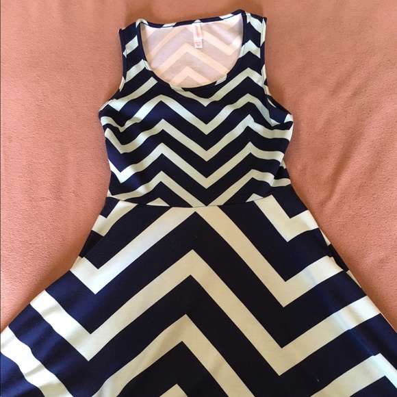 Navy & Mint Fit and Flare dress - Picture 1 of 2