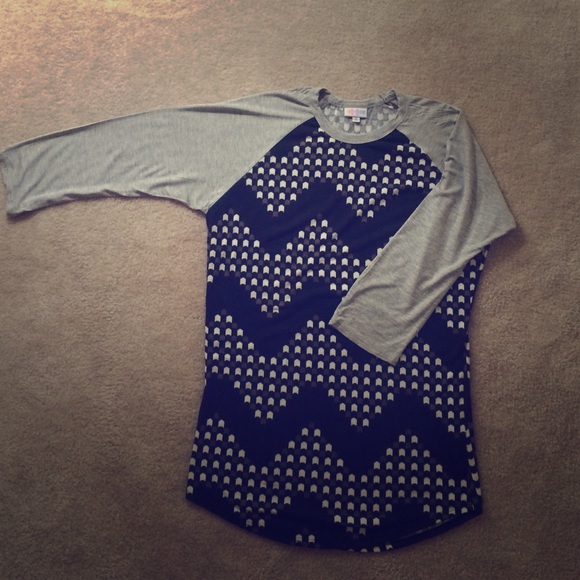 LuLaRoe jersey knit 3/4 length sleeved tee