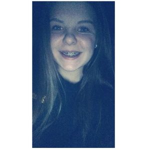 Meet your Posher, Olivia