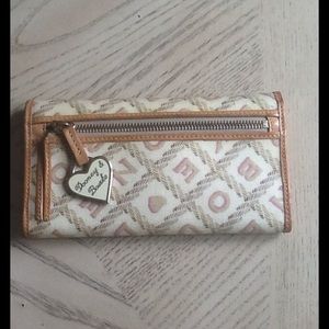 Dooney &Bourke Wallet