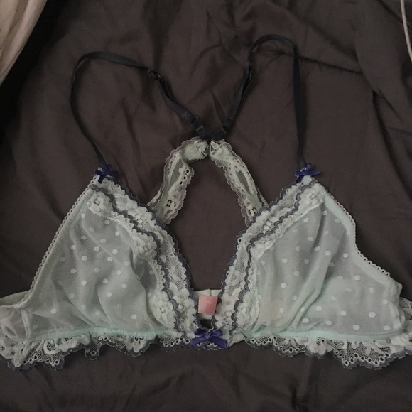 Victoria's secret racerback bralette - Picture 2 of 4