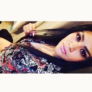 Meet your Posher, Liz