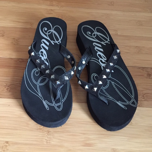 Guess Flip Flops