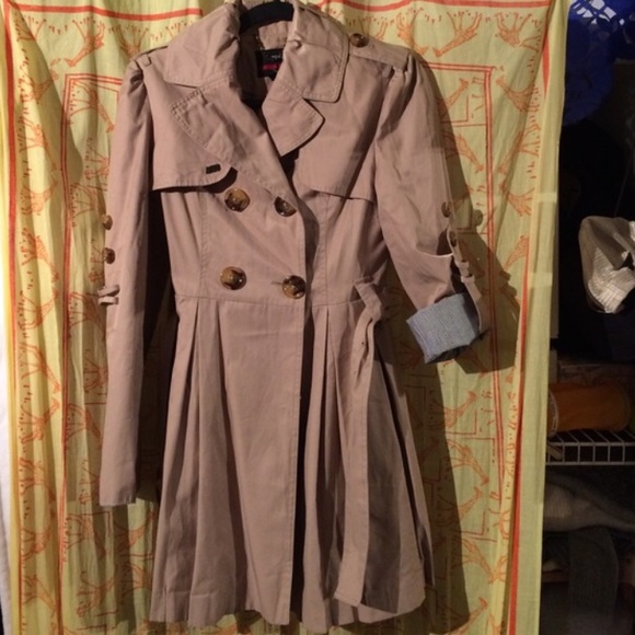 Trench coat