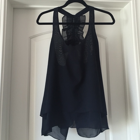 Navy Tank with cute back detail 💙