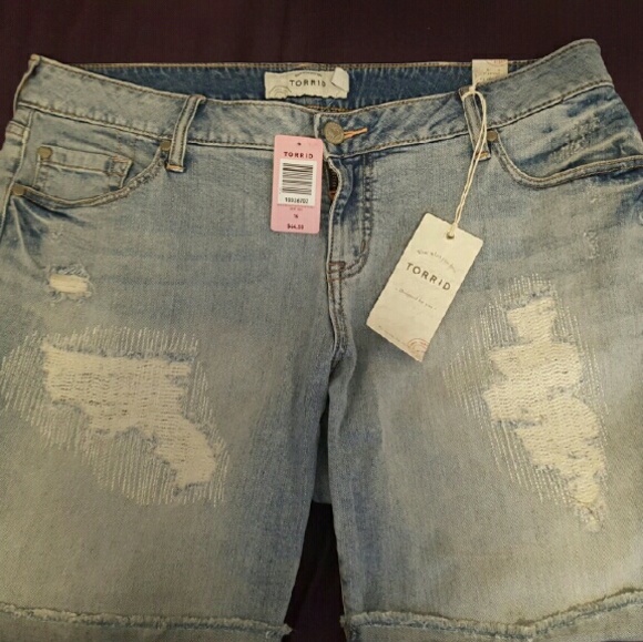 Torrid bermuda shorts NWT