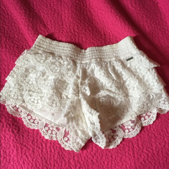 Abercrombie lace shorts
