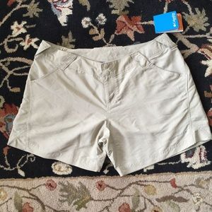 Columbia Beige "CoralPoint" II Short, Sz Large