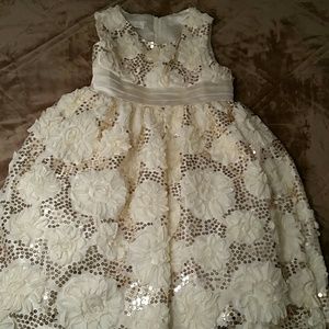 (4kid) beautiful sequence gold, cream dress