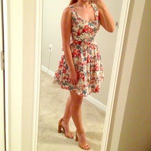Floral Tea Party Dress MUST HAVE Small