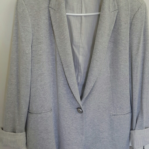 Sweater/blazer