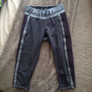 Lululemon crops, size 4