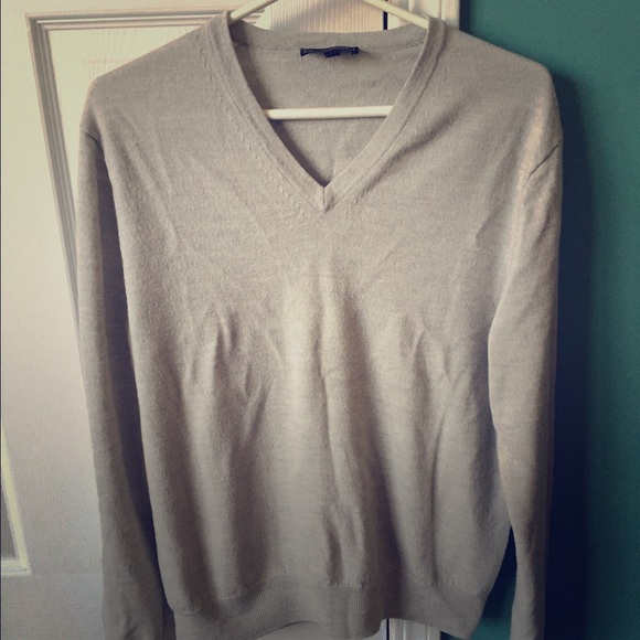 Men's Express v-neck sweater