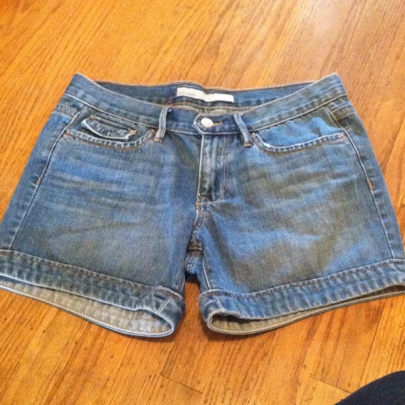 Final SALE! Old Navy mid rise shorts
