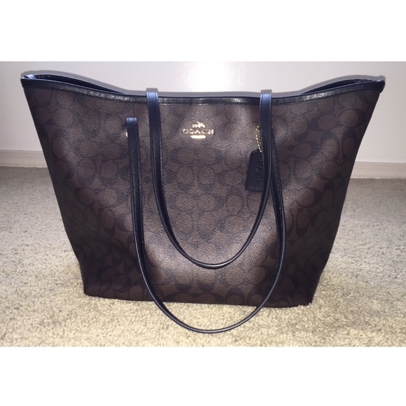 Authentic Coach Purse! Brown & Black