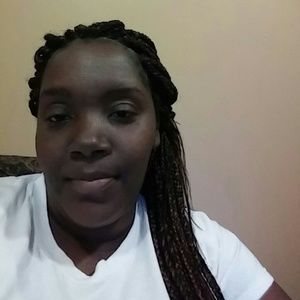 Meet your Posher, Cassandra