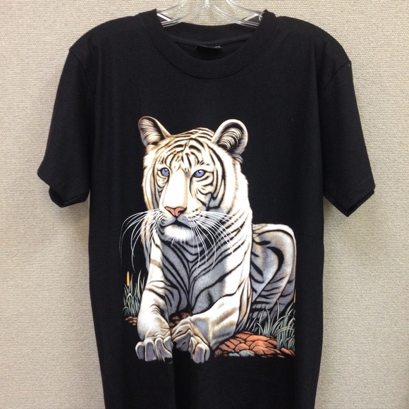 Tee shirt