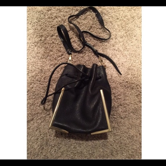 2 HR sale! 3.1 Phillip Lim Scout Bucket Bag