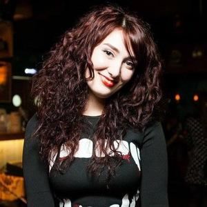 Meet your Posher, Angelina