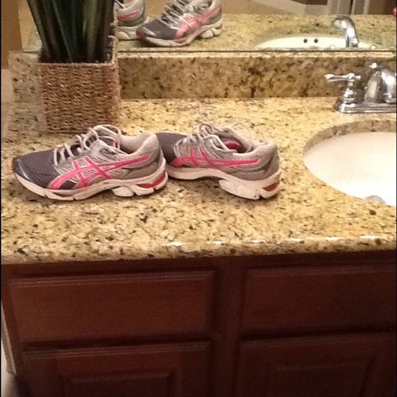 ASIC running shoes