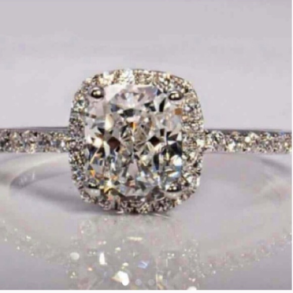 Size 8/ 2 Ctw simulated diamond wedding ring
