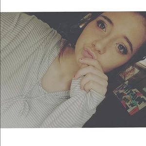 Meet your Posher, Maegan