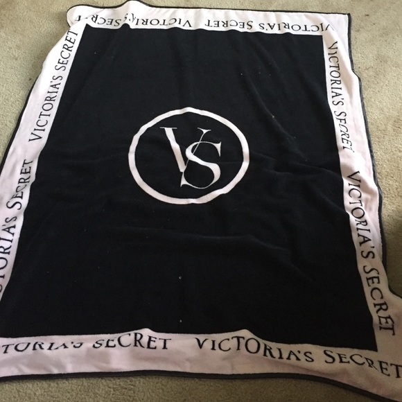 BRAND NEW VS BLANKET!!