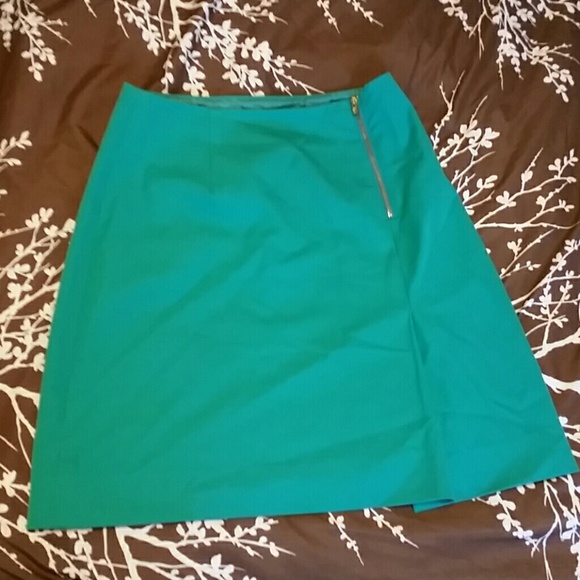 🔺 3/$30 Emerald green skirt