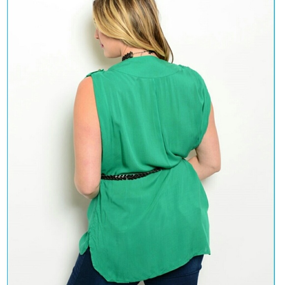 'Emerald Isle' PLUS SZ Kelly Green Top - Picture 2 of 4