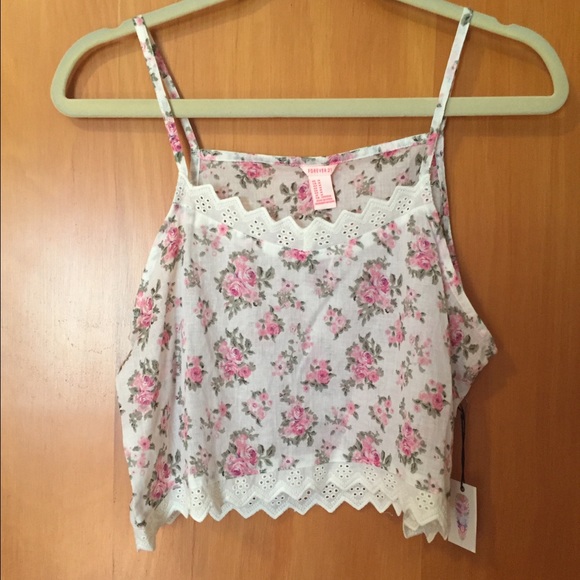 Floral crop top with lace detailing!