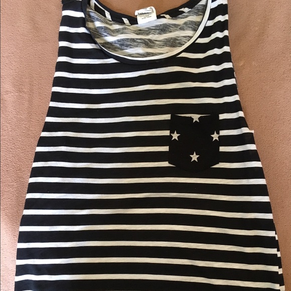 **Sold on MERC **Vs Pink Stars and Stripes tank