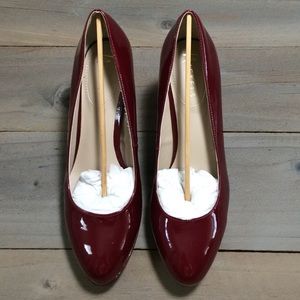 Nickels Denny Red Rose Heels Sz 8M