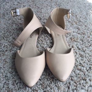 Nude flats - d'orsay style with straps