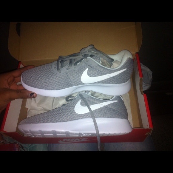 nike tanjun