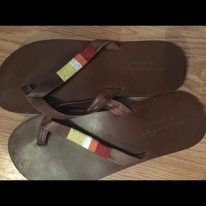 American Eagle leather flip flops