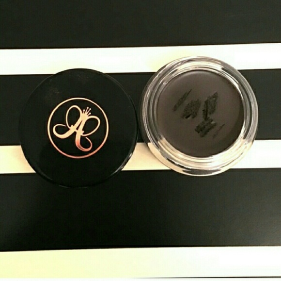 Anastasia Beverly Hills dipbrow pomade ebony