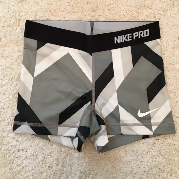 Nike Pants - Nike Pro NWOT