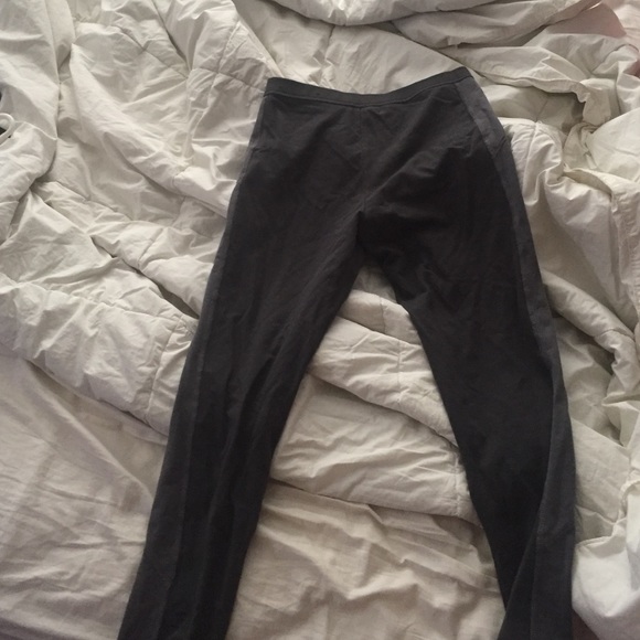 Hollister gray stripe leggings