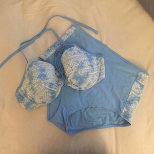 Cute Aerie bikini and high waisted bottoms!