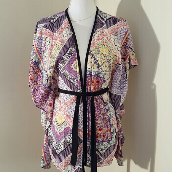 'Domo Arigato' Purple print kimono- STUNNING! - Picture 4 of 4