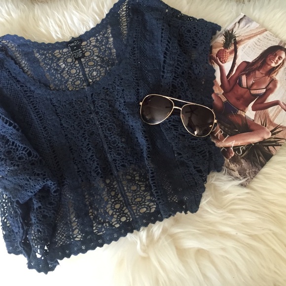 Lace Crochet Crop Top - Picture 1 of 3