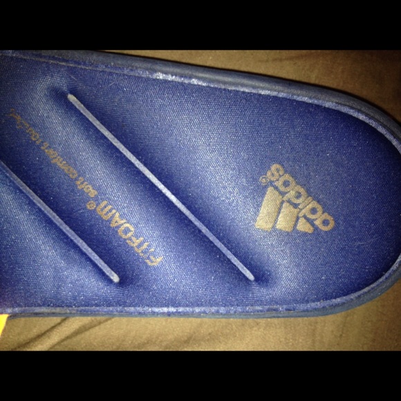 Adidas Fitfoam slides - Picture 2 of 3