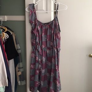 One shoulder dress